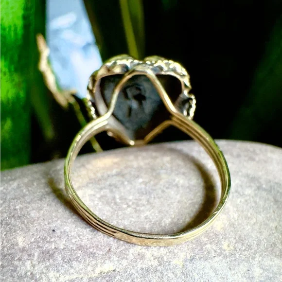 14k Onyx Heart & Diamond accent Ring - Picture 4 of 10